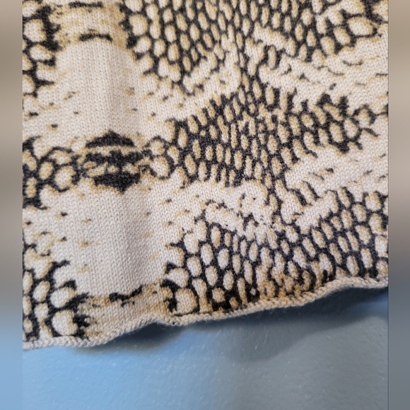 Chi by Falchi Silk Cashmere Blend Printed Sweater Top XL? see measurements - Picture 3 of 10